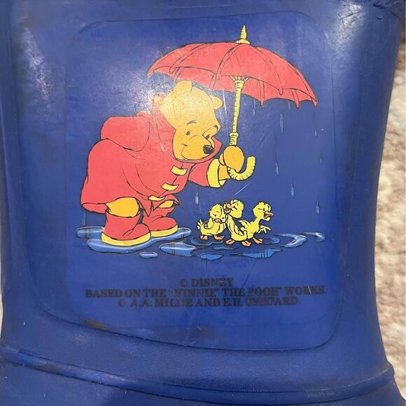 Vintage Winnie The Pooh Rainboots Toddler Size 8 - Picture 2 of 4
